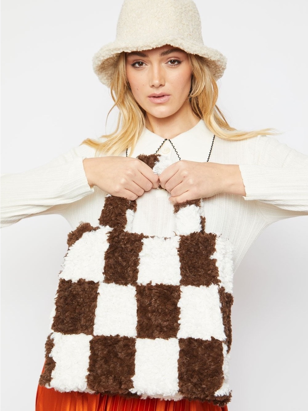 Jayley Checkerboard Faux Shearling Tote Bag - Brown & Cream